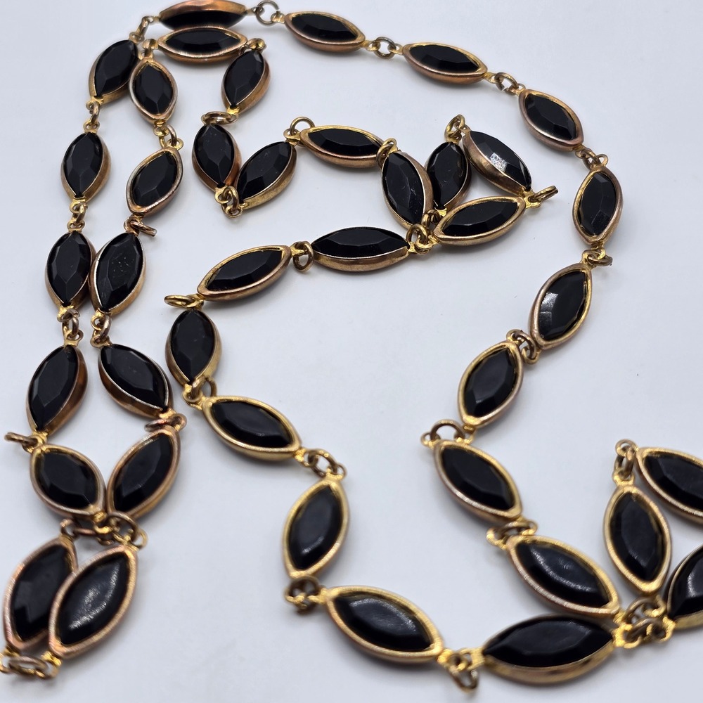 Womens Necklace Black Gold Tone‎ Plastic Vintage Lightweight